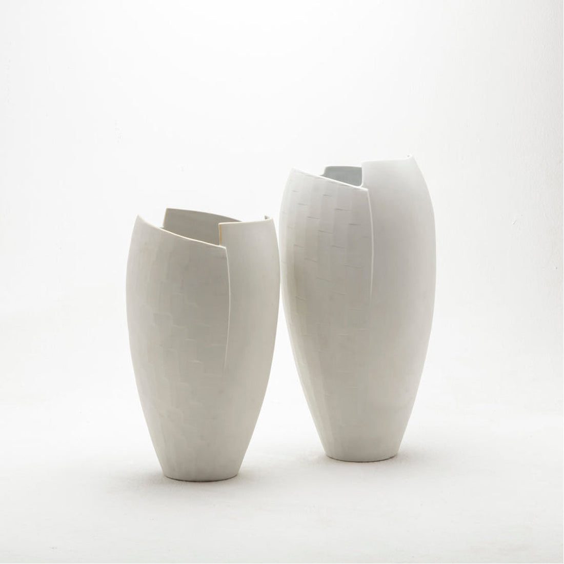 Sonder Living Birch Vase - Matte White