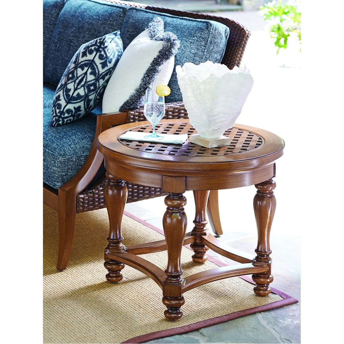 Tommy Bahama Harbor Isle Round End Table