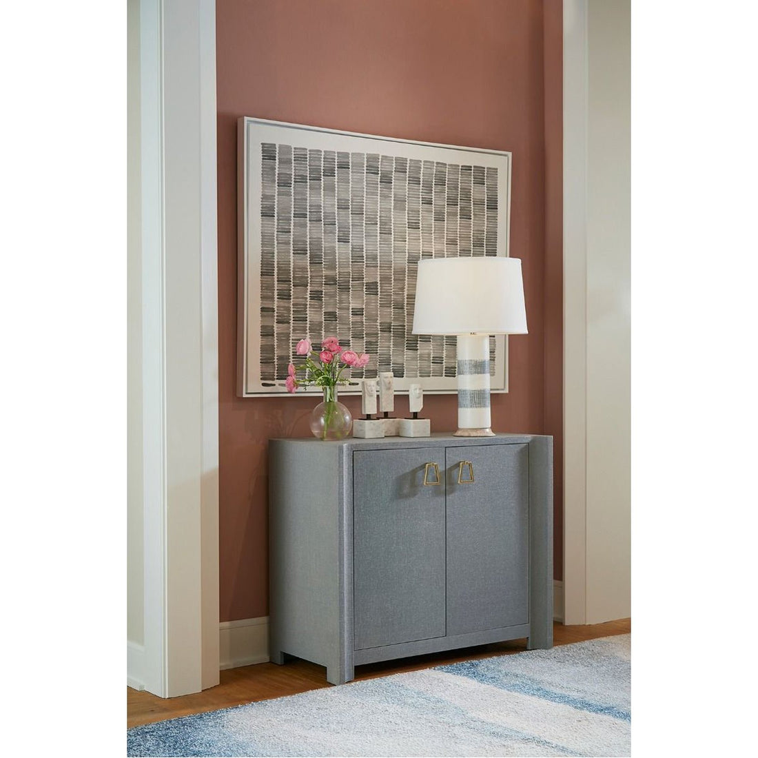 Villa & House Audrey Cabinet with Santino Pull