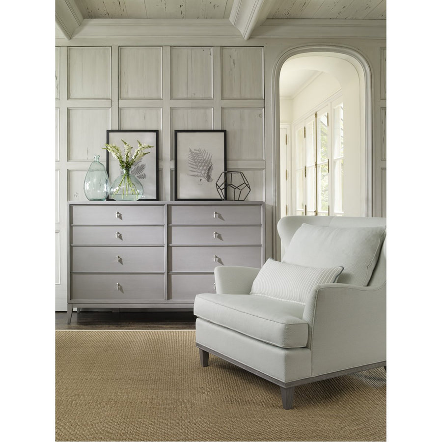 Vanguard Furniture Milburn 8-Drawer Dresser
