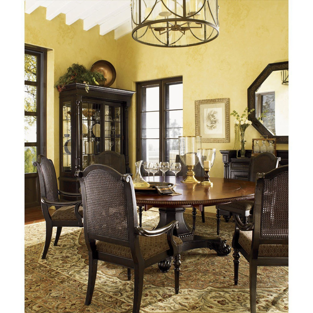 Tommy Bahama Kingstown Bonaire Round Dining Table 621-870C